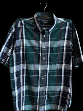 Men's vintage Trader Bay casual button-down plaid shirt in blues and greens